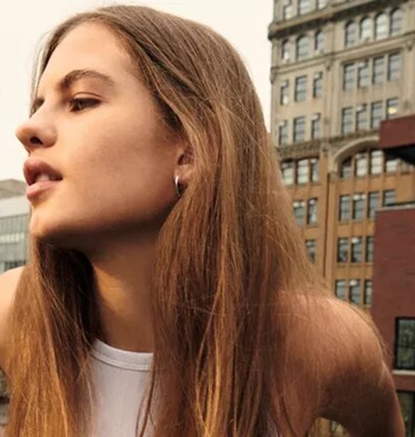 &#x391;&#x3BD;&#x3B1;&#x3B2;&#x3B1;&#x3B8;&#x3BC;&#x3B9;&#x3C3;&#x3BC;&#x3AD;&#x3BD;&#x3B1; street style looks &#x3BC;&#x3B5; &#x3BA;&#x3BF;&#x3BC;&#x3BC;&#x3AC;&#x3C4;&#x3B9;&#x3B1; &#x3B1;&#x3C0;&#x3CC; &#x3C4;&#x3B7;&#x3BD; &#x3B1;&#x3BD;&#x3BF;&#x3B9;&#x3BE;&#x3B9;&#x3AC;&#x3C4;&#x3B9;&#x3BA;&#x3B7; &#x3C3;&#x3C5;&#x3BB;&#x3BB;&#x3BF;&#x3B3;&#x3AE; DKNY