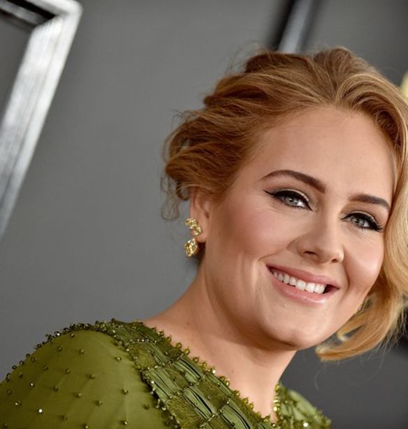 H Adele &#x3BC;&#x3B9;&#x3BB;&#x3AC; &#x3B3;&#x3B9;&#x3B1; &#x3C0;&#x3C1;&#x3CE;&#x3C4;&#x3B7; &#x3C6;&#x3BF;&#x3C1;&#x3AC; &#x3B3;&#x3B9;&#x3B1; &#x3C4;&#x3BF; &#x3B3;&#x3AC;&#x3BC;&#x3BF; &#x3C4;&#x3B7;&#x3C2;