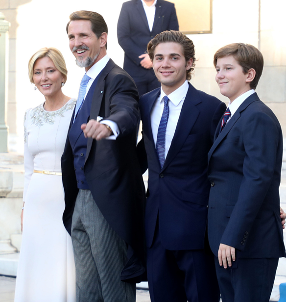 Marie- Chantal | &#x39F;&#x3B9; &#x3C6;&#x3C9;&#x3C4;&#x3BF;&#x3B3;&#x3C1;&#x3B1;&#x3C6;&#x3AF;&#x3B5;&#x3C2; &#x3BC;&#x3B5; &#x3C4;&#x3BF;&#x3C5;&#x3C2; &#x3B3;&#x3B9;&#x3BF;&#x3C5;&#x3C2; &#x3C4;&#x3B7;&#x3C2; &#x3C3;&#x3C4;&#x3B7; &#x39D;&#x3AD;&#x3B1; &#x3A5;&#x3CC;&#x3C1;&#x3BA;&#x3B7;