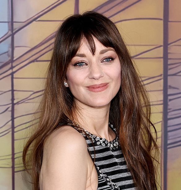 Marion Cotillard | &#x397; &#x3B1;&#x3C0;&#x3AF;&#x3C3;&#x3C4;&#x3B5;&#x3C5;&#x3C4;&#x3B7; &#x3B1;&#x3BD;&#x3C4;&#x3AF;&#x3B4;&#x3C1;&#x3B1;&#x3C3;&#x3B7; &#x3C3;&#x3C4;&#x3BF; &#x3C3;&#x3C7;&#x3CC;&#x3BB;&#x3B9;&#x3BF; &#x3C4;&#x3B7;&#x3C2; Brigitte Macron &#x3B3;&#x3B9;&#x3B1; &#x3C4;&#x3B9;&#x3C2; &quot;&#x3B2;&#x3C1;&#x3CE;&#x3BC;&#x3B9;&#x3BA;&#x3B5;&#x3C2; &#x3C3;&#x3BA;&#x3CD;&#x3BB;&#x3B5;&#x3C2;&quot;