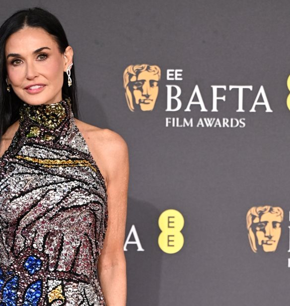 BAFTA 2025 | &#x39F;&#x3B9; &#x3C0;&#x3B9;&#x3BF; &#x3BA;&#x3BF;&#x3BC;&#x3C8;&#x3AD;&#x3C2; &#x3B5;&#x3BC;&#x3C6;&#x3B1;&#x3BD;&#x3AF;&#x3C3;&#x3B5;&#x3B9;&#x3C2; &#x3B1;&#x3C0;&#x3CC; &#x3C4;&#x3BF; &#x3BA;&#x3CC;&#x3BA;&#x3BA;&#x3B9;&#x3BD;&#x3BF; &#x3C7;&#x3B1;&#x3BB;&#x3AF; &#x3C4;&#x3C9;&#x3BD; &#x3B2;&#x3C1;&#x3B1;&#x3B2;&#x3B5;&#x3AF;&#x3C9;&#x3BD;