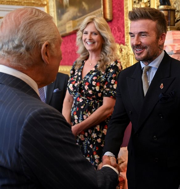David &amp; Victoria Beckham | &#x39F;&#x3B9; &#x3C4;&#x3AF;&#x3C4;&#x3BB;&#x3BF;&#x3B9; &#x3C0;&#x3BF;&#x3C5; &#x3B8;&#x3B1; &#x3B1;&#x3C0;&#x3BF;&#x3BA;&#x3C4;&#x3AE;&#x3C3;&#x3BF;&#x3C5;&#x3BD; &#x3BC;&#x3CC;&#x3BB;&#x3B9;&#x3C2; &#x3C7;&#x3C1;&#x3B9;&#x3C3;&#x3C4;&#x3B5;&#x3AF; &#x3B9;&#x3C0;&#x3C0;&#x3CC;&#x3C4;&#x3B7;&#x3C2; &#x3BF; &#x3C0;&#x3C1;&#x3CE;&#x3B7;&#x3BD; &#x3C0;&#x3BF;&#x3B4;&#x3BF;&#x3C3;&#x3C6;&#x3B1;&#x3B9;&#x3C1;&#x3C3;&#x3B9;&#x3C4;&#x3AE;&#x3C2;;