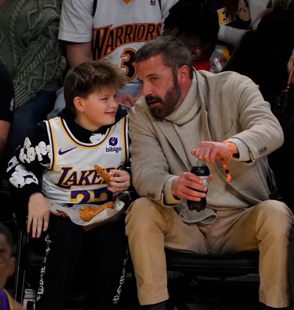 Γιατί όλοι μιλούν για την εντυπωσιακή ομοιότητα του Ben Affleck με τον 13χρονο γιο του;