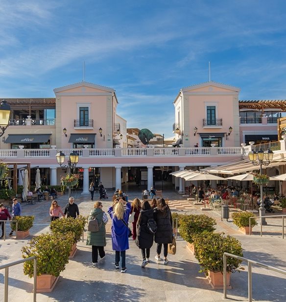 &#x3A4;&#x3BF; &#x3B5;&#x3BA;&#x3C0;&#x3C4;&#x3C9;&#x3C4;&#x3B9;&#x3BA;&#x3CC; &#x3C7;&#x3C9;&#x3C1;&#x3B9;&#x3CC; Designer Outlet Athens &#x3B5;&#x3AF;&#x3BD;&#x3B1;&#x3B9; &#x3BF; &#x3B1;&#x3C0;&#x3CC;&#x3BB;&#x3C5;&#x3C4;&#x3BF;&#x3C2; shopping &#x3C0;&#x3C1;&#x3BF;&#x3BF;&#x3C1;&#x3B9;&#x3C3;&#x3BC;&#x3CC;&#x3C2; &#x3B3;&#x3B9;&#x3B1; &#x3C4;&#x3BF; &#x3A0;&#x3AC;&#x3C3;&#x3C7;&#x3B1;