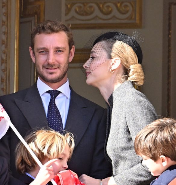 &#x392;eatrice Borromeo | &#x397; &#x3B5;&#x3C0;&#x3B9;&#x3C4;&#x3BF;&#x3BC;&#x3AE; &#x3C4;&#x3B7;&#x3C2; &#x3BA;&#x3BF;&#x3BC;&#x3C8;&#x3CC;&#x3C4;&#x3B7;&#x3C4;&#x3B1;&#x3C2; &#x3C3;&#x3C4;&#x3B7;&#x3BD; &#x3C0;&#x3C1;&#x3CE;&#x3C4;&#x3B7; &#x3B4;&#x3B7;&#x3BC;&#x3CC;&#x3C3;&#x3B9;&#x3B1; &#x3B5;&#x3BC;&#x3C6;&#x3AC;&#x3BD;&#x3B9;&#x3C3;&#x3B7; &#x3BC;&#x3B5;&#x3C4;&#x3AC; &#x3C4;&#x3B7; &#x3B3;&#x3AD;&#x3BD;&#x3BD;&#x3B7;&#x3C3;&#x3B7; &#x3C4;&#x3B7;&#x3C2; &#x3BA;&#x3CC;&#x3C1;&#x3B7;&#x3C2; &#x3C4;&#x3B7;&#x3C2;