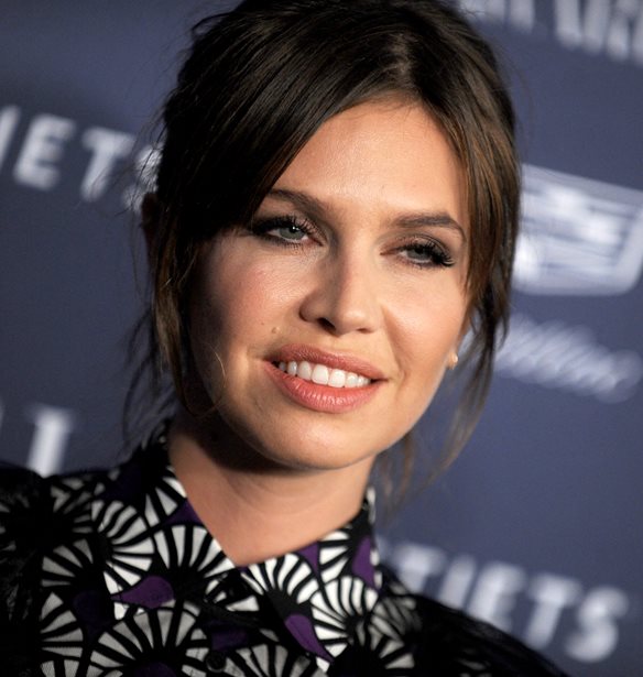 &#x38C;&#x3BB;&#x3BF;&#x3B9; &#x3BC;&#x3B9;&#x3BB;&#x3BF;&#x3CD;&#x3BD; &#x3B3;&#x3B9;&#x3B1; &#x3C4;&#x3B7;&#x3BD; Dasha Zhukova