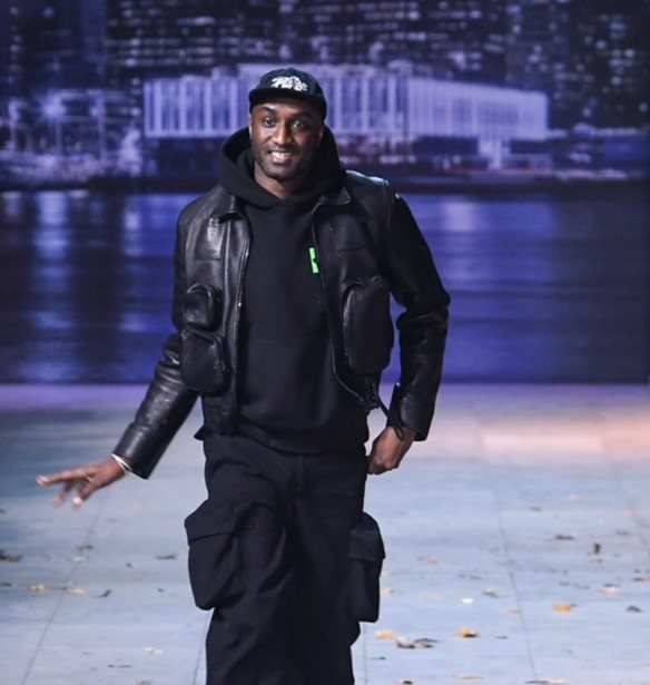 Virgil Abloh | &#x3A0;&#x3AD;&#x3B8;&#x3B1;&#x3BD;&#x3B5; &#x3BF; &#x3B9;&#x3B4;&#x3C1;&#x3C5;&#x3C4;&#x3AE;&#x3C2; &#x3C4;&#x3BF;&#x3C5; &#x3BF;&#x3AF;&#x3BA;&#x3BF;&#x3C5; Off-White