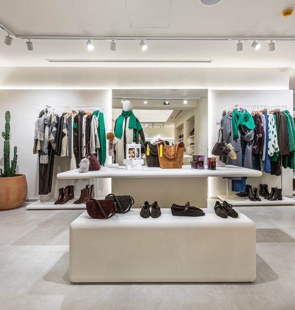 Στο νέο Flagship κατάστημα της Parfois στην Ερμού 30, η μόδα γίνεται προσωπική υπόθεση