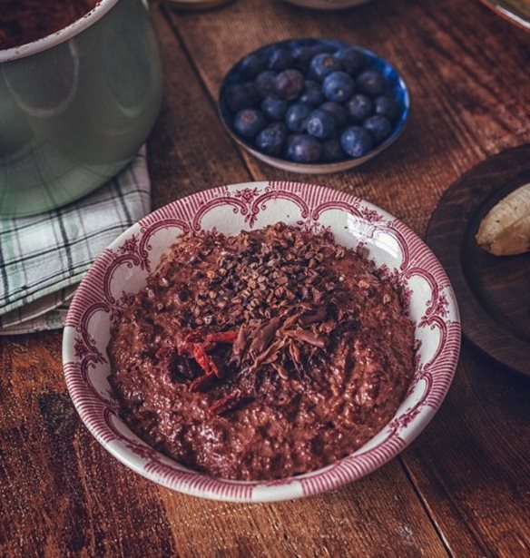 Πρωινό βρώμης με σοκολάτα για το πιο υγιεινό porridge