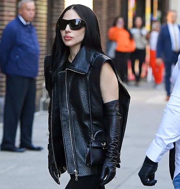 Lady Gaga | &#x3A0;&#x3BF;&#x3B9;&#x3BF;&#x3C2; &#x3B8;&#x3B1; &#x3B5;&#x3AF;&#x3BD;&#x3B1;&#x3B9; &#x3BF; &#x3C1;&#x3CC;&#x3BB;&#x3BF;&#x3C2; &#x3C4;&#x3B7;&#x3C2; &#x3C3;&#x3C4;&#x3BF; The devil wears Prada 2
