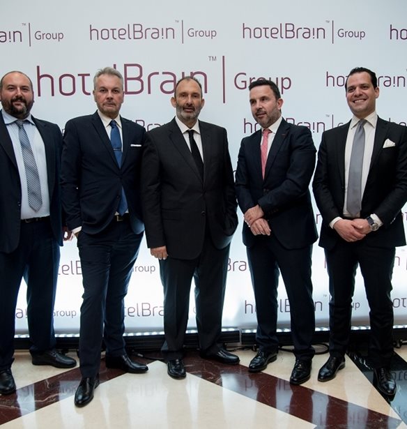 Sym.posh!um 2 | H &#x3B5;&#x3BA;&#x3B4;&#x3AE;&#x3BB;&#x3C9;&#x3C3;&#x3B7; &#x3C4;&#x3BF;&#x3C5; &#x3BF;&#x3BC;&#x3AF;&#x3BB;&#x3BF;&#x3C5; HotelBrain