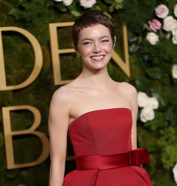 &#x3A0;&#x3CE;&#x3C2; &#x3B7; Emma Stone &quot;&#x3B5;&#x3BA;&#x3B2;&#x3AF;&#x3B1;&#x3C3;&#x3B5;&quot; &#x3C4;&#x3BF;&#x3BD; Kieran Culkin &#x3B3;&#x3B9;&#x3B1; &#x3BD;&#x3B1; &#x3B3;&#x3C5;&#x3C1;&#x3AF;&#x3C3;&#x3B5;&#x3B9; &#x3C4;&#x3B7;&#x3BD; &#x3C4;&#x3B1;&#x3B9;&#x3BD;&#x3AF;&#x3B1; &#x3C0;&#x3BF;&#x3C5; &#x3C4;&#x3BF;&#x3C5; &#x3C7;&#x3AC;&#x3C1;&#x3B9;&#x3C3;&#x3B5; &#x3A7;&#x3C1;&#x3C5;&#x3C3;&#x3AE; &#x3A3;&#x3C6;&#x3B1;&#x3AF;&#x3C1;&#x3B1;