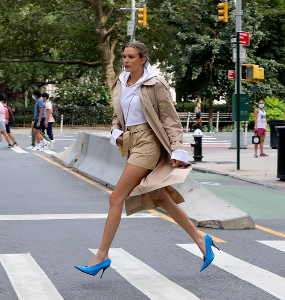 5+1 νέοι τρόποι να φορέσεις το φούτερ σου