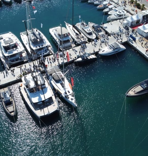 &#x3A4;&#x3BF; &#x3BC;. Artisan Water &#x3C3;&#x3C4;&#x3BF; Olympic Yacht Show 2025 &#x3C9;&#x3C2; sustainable luxury partner