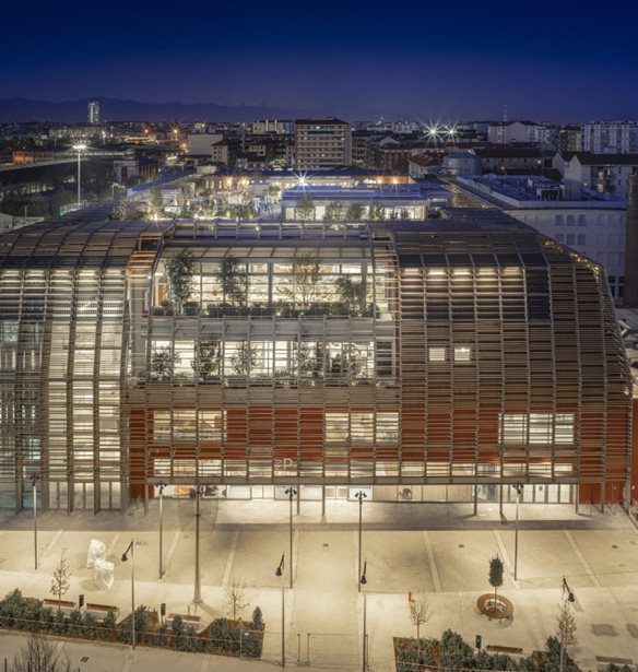 Green Pea: &#x3A4;&#x3BF; &#x3C0;&#x3C1;&#x3CE;&#x3C4;&#x3BF; &#x3B5;&#x3BC;&#x3C0;&#x3BF;&#x3C1;&#x3B9;&#x3BA;&#x3CC; &#x3BA;&#x3AD;&#x3BD;&#x3C4;&#x3C1;&#x3BF; &#x3B2;&#x3B9;&#x3CE;&#x3C3;&#x3B9;&#x3BC;&#x3B7;&#x3C2; &#x3BA;&#x3B1;&#x3C4;&#x3B1;&#x3BD;&#x3AC;&#x3BB;&#x3C9;&#x3C3;&#x3B7;&#x3C2; &#x3C3;&#x3C4;&#x3BF;&#x3BD; &#x3BA;&#x3CC;&#x3C3;&#x3BC;&#x3BF;