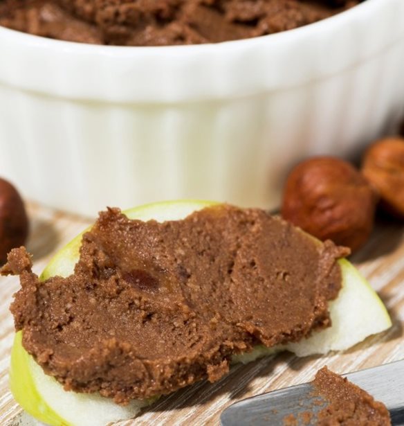 Σπιτική vegan nutella: Η υγιεινή συνταγή για πραλίνα φουντουκιού με ελάχιστη ζάχαρη