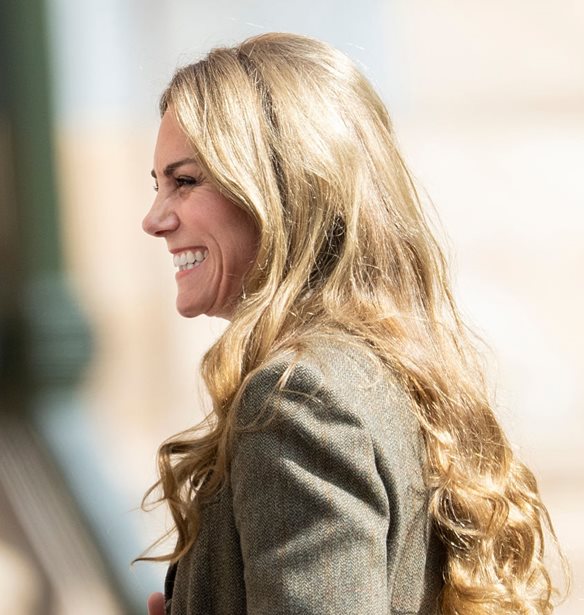 &quot;&#x397; Kate Middleton &#x3C6;&#x3BF;&#x3C1;&#x3AC;&#x3B5;&#x3B9; &#x3C0;&#x3B5;&#x3C1;&#x3BF;&#x3CD;&#x3BA;&#x3B1;;&quot;: &#x39F; &#x3C0;&#x3C1;&#x3CE;&#x3B7;&#x3BD; &#x3BA;&#x3BF;&#x3BC;&#x3BC;&#x3C9;&#x3C4;&#x3AE;&#x3C2; &#x3C4;&#x3B7;&#x3C2; Diana &#x3BC;&#x3B9;&#x3BB;&#x3AC; &#x3B3;&#x3B9;&#x3B1; &#x3C4;&#x3BF; &#x3BD;&#x3AD;&#x3BF; &#x3BE;&#x3B1;&#x3BD;&#x3B8;&#x3CC; look &#x3C4;&#x3B7;&#x3C2; &#x3C0;&#x3C1;&#x3B9;&#x3B3;&#x3BA;&#x3AF;&#x3C0;&#x3B9;&#x3C3;&#x3C3;&#x3B1;&#x3C2; &#x3C4;&#x3B7;&#x3C2; &#x39F;&#x3C5;&#x3B1;&#x3BB;&#x3AF;&#x3B1;&#x3C2;