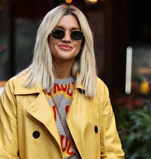 6 καμπαρντίνες στις πιο ανοιξιάτικες αποχρώσεις για εσένα που βαρέθηκες το μπεζ