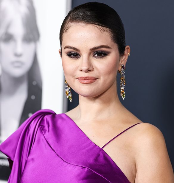 Selena Gomez | &#x397; &#x3BC;&#x3B5;&#x3B3;&#x3AC;&#x3BB;&#x3B7; &#x3B1;&#x3BB;&#x3BB;&#x3B1;&#x3B3;&#x3AE; &#x3C0;&#x3BF;&#x3C5; &#x3C3;&#x3BA;&#x3AD;&#x3C6;&#x3C4;&#x3B5;&#x3C4;&#x3B1;&#x3B9; &#x3BD;&#x3B1; &#x3BA;&#x3AC;&#x3BD;&#x3B5;&#x3B9; &#x3C3;&#x3C4;&#x3B7; &#x3B6;&#x3C9;&#x3AE; &#x3C4;&#x3B7;&#x3C2;