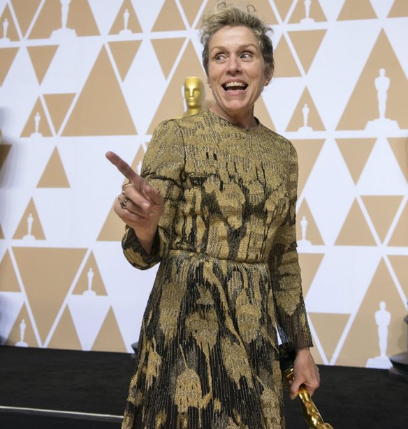 &#x39A;&#x3AC;&#x3C0;&#x3BF;&#x3B9;&#x3BF;&#x3C2; &#x3C0;&#x3C1;&#x3BF;&#x3C3;&#x3C0;&#x3AC;&#x3B8;&#x3B7;&#x3C3;&#x3B5; &#x3BD;&#x3B1; &#x3BA;&#x3BB;&#x3AD;&#x3C8;&#x3B5;&#x3B9; &#x3C4;&#x3BF; &#x38C;&#x3C3;&#x3BA;&#x3B1;&#x3C1; &#x3C4;&#x3B7;&#x3C2; Frances McDormand &#x3BB;&#x3AF;&#x3B3;&#x3BF; &#x3BC;&#x3B5;&#x3C4;&#x3AC; &#x3C4;&#x3B7;&#x3BD; &#x3B1;&#x3C0;&#x3BF;&#x3BD;&#x3BF;&#x3BC;&#x3AE;