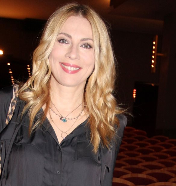 &#x397; &#x3A3;&#x3BC;&#x3B1;&#x3C1;&#x3AC;&#x3B3;&#x3B4;&#x3B1; &#x39A;&#x3B1;&#x3C1;&#x3CD;&#x3B4;&#x3B7; &#x3BC;&#x3B5; &#x3BF;&#x3BB;&#x3CC;&#x3C3;&#x3C9;&#x3BC;&#x3B7; &#x3C6;&#x3CC;&#x3C1;&#x3BC;&#x3B1; &#x3B9;&#x3B4;&#x3B1;&#x3BD;&#x3B9;&#x3BA;&#x3AE; &#x3B3;&#x3B9;&#x3B1; day to night &#x3B5;&#x3BC;&#x3C6;&#x3B1;&#x3BD;&#x3AF;&#x3C3;&#x3B5;&#x3B9;&#x3C2;