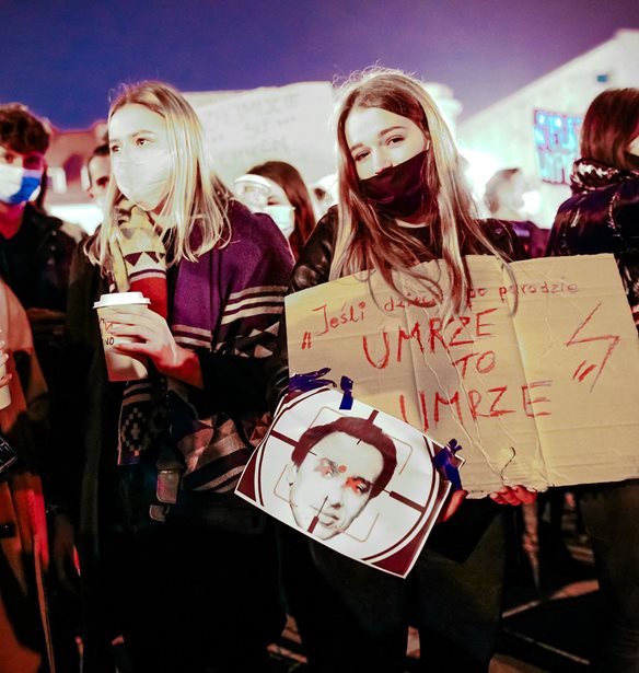 &#x397; &#x3A0;&#x3BF;&#x3BB;&#x3C9;&#x3BD;&#x3AF;&#x3B1; &quot;&#x3AD;&#x3BA;&#x3BB;&#x3B5;&#x3B9;&#x3C3;&#x3B5; &#x3C4;&#x3B7;&#x3BD; &#x3C0;&#x3CC;&#x3C1;&#x3C4;&#x3B1;&quot; &#x3C3;&#x3C4;&#x3B9;&#x3C2; &#x3B1;&#x3C3;&#x3C6;&#x3B1;&#x3BB;&#x3B5;&#x3AF;&#x3C2; &#x3B1;&#x3BC;&#x3B2;&#x3BB;&#x3CE;&#x3C3;&#x3B5;&#x3B9;&#x3C2;