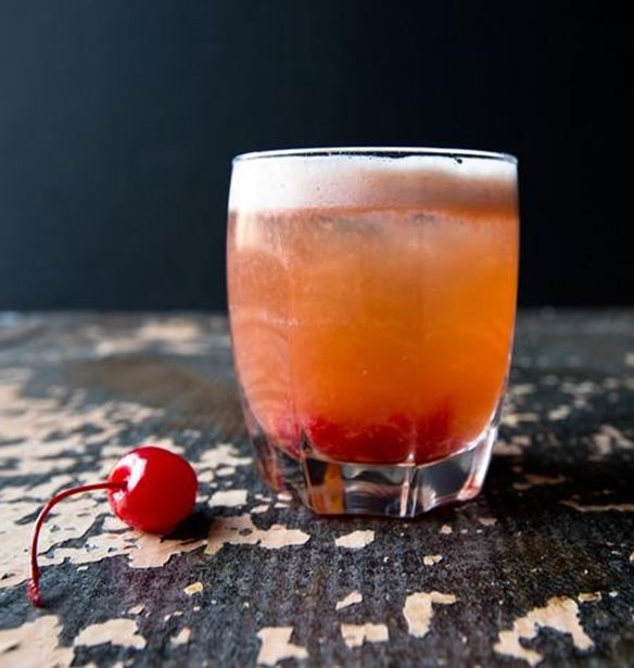 &#x3A4;&#x3AD;&#x3C3;&#x3C3;&#x3B5;&#x3C1;&#x3B1; &#x3C6;&#x3C1;&#x3AD;&#x3C3;&#x3BA;&#x3B1; cocktails &#x3B3;&#x3B9;&#x3B1; &#x3AD;&#x3BD;&#x3B1; &#x3BA;&#x3B1;&#x3BB;&#x3CD;&#x3C4;&#x3B5;&#x3C1;&#x3BF; &#x3BA;&#x3B1;&#x3BB;&#x3BF;&#x3BA;&#x3B1;&#x3AF;&#x3C1;&#x3B9;