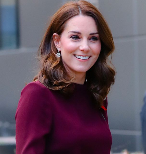 Kate Middleton | &#x392;&#x3C1;&#x3AE;&#x3BA;&#x3B1;&#x3BC;&#x3B5; &#x3C4;&#x3BF;&#x3BD; &#x3BB;&#x3CC;&#x3B3;&#x3BF; &#x3C0;&#x3BF;&#x3C5; &#x3B4;&#x3B5;&#x3BD; &#x3C0;&#x3B9;&#x3AC;&#x3BD;&#x3B5;&#x3B9; &#x3C0;&#x3BF;&#x3C4;&#x3AD; &#x3C8;&#x3B7;&#x3BB;&#x3AC; &#x3C4;&#x3B1; &#x3BC;&#x3B1;&#x3BB;&#x3BB;&#x3B9;&#x3AC; &#x3C4;&#x3B7;&#x3C2;