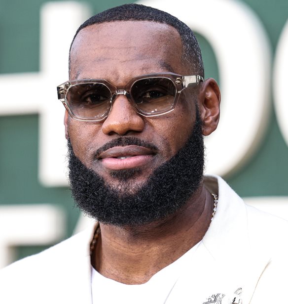 LeBron James | O 18&#x3C7;&#x3C1;&#x3BF;&#x3BD;&#x3BF;&#x3C2; &#x3B3;&#x3B9;&#x3BF;&#x3C2; &#x3C4;&#x3BF;&#x3C5; &#x3C5;&#x3C0;&#x3AD;&#x3C3;&#x3C4;&#x3B7; &#x3BA;&#x3B1;&#x3C1;&#x3B4;&#x3B9;&#x3B1;&#x3BA;&#x3AE; &#x3C0;&#x3C1;&#x3BF;&#x3C3;&#x3B2;&#x3BF;&#x3BB;&#x3AE;