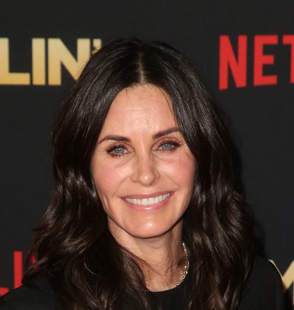 H Courteney Cox &#x3C5;&#x3B9;&#x3BF;&#x3B8;&#x3AD;&#x3C4;&#x3B7;&#x3C3;&#x3B5; &#x3C4;&#x3B7;&#x3BD; hot &#x3C4;&#x3AC;&#x3C3;&#x3B7; &#x3C4;&#x3B7;&#x3C2; &#x3C3;&#x3B5;&#x3B6;&#x3CC;&#x3BD; &#x3C3;&#x3C4;&#x3B1; &#x3BC;&#x3B1;&#x3BB;&#x3BB;&#x3B9;&#x3AC;