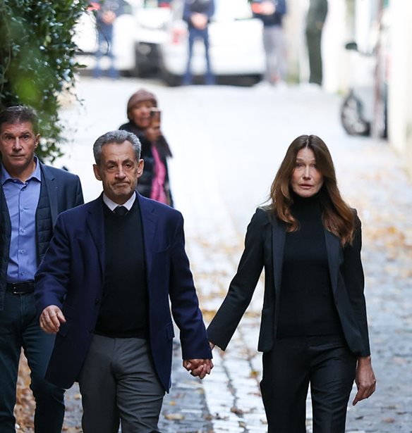 H &#x3C3;&#x3C4;&#x3B9;&#x3B3;&#x3BC;&#x3AE; &#x3C0;&#x3BF;&#x3C5; &#x3BF; Nicolas Sarkozy &#x3C6;&#x3B5;&#x3CD;&#x3B3;&#x3B5;&#x3B9; &#x3B1;&#x3C0;&#x3CC; &#x3C4;&#x3BF; &#x3C3;&#x3C0;&#x3AF;&#x3C4;&#x3B9; &#x3C4;&#x3BF;&#x3C5; &#x3B3;&#x3B9;&#x3B1; &#x3BD;&#x3B1; &#x3B5;&#x3BA;&#x3C4;&#x3AF;&#x3C3;&#x3B5;&#x3B9; &#x3C4;&#x3B7;&#x3BD; &#x3C0;&#x3BF;&#x3B9;&#x3BD;&#x3AE; &#x3C4;&#x3BF;&#x3C5; &#x3C3;&#x3C4;&#x3B7; &#x3C6;&#x3C5;&#x3BB;&#x3B1;&#x3BA;&#x3AE;