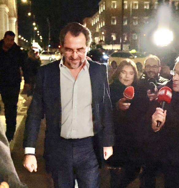 &#x39D;&#x3B9;&#x3BA;&#x3CC;&#x3BB;&#x3B1;&#x3BF;&#x3C2; &#x39D;&#x3C4;&#x3B5; &#x393;&#x3BA;&#x3C1;&#x3B5;&#x3C2; | &#x3A0;&#x3CC;&#x3C4;&#x3B5; &#x3BA;&#x3B1;&#x3B9; &#x3B3;&#x3B9;&#x3B1; &#x3C0;&#x3BF;&#x3B9;&#x3BF;&#x3BD; &#x3BB;&#x3CC;&#x3B3;&#x3BF; &#x3B8;&#x3B1; &#x3B2;&#x3C1;&#x3B5;&#x3B8;&#x3B5;&#x3AF; &#x3C3;&#x3C4;&#x3BF; &#x39B;&#x3BF;&#x3BD;&#x3B4;&#x3AF;&#x3BD;&#x3BF;;