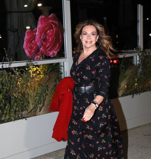 &#x391;&#x3B3;&#x3AC;&#x3C0;&#x3B7; &#x3A0;&#x3BF;&#x3BB;&#x3AF;&#x3C4;&#x3B7; | &#x397; &#x3BC;&#x3B7;&#x3C4;&#x3AD;&#x3C1;&#x3B1; &#x3C4;&#x3B7;&#x3C2; &#x3A7;&#x3C1;&#x3C5;&#x3C3;&#x3AE;&#x3C2; &#x392;&#x3B1;&#x3C1;&#x3B4;&#x3B9;&#x3BD;&#x3BF;&#x3B3;&#x3B9;&#x3AC;&#x3BD;&#x3BD;&#x3B7; &#x3C3;&#x3C4;&#x3BF; &#x3C0;&#x3AC;&#x3C1;&#x3C4;&#x3B9; &#x3C4;&#x3B7;&#x3C2; &#x38C;&#x3BB;&#x3B3;&#x3B1;&#x3C2; &#x39A;&#x3B5;&#x3C6;&#x3B1;&#x3BB;&#x3BF;&#x3B3;&#x3B9;&#x3AC;&#x3BD;&#x3BD;&#x3B7;