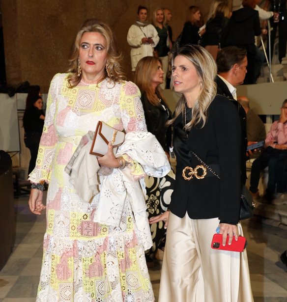 &#x3A7;&#x3C1;&#x3B9;&#x3C3;&#x3C4;&#x3B9;&#x3AC;&#x3BD;&#x3BD;&#x3B1; &#x392;&#x3B1;&#x3C1;&#x3B4;&#x3B9;&#x3BD;&#x3BF;&#x3B3;&#x3B9;&#x3AC;&#x3BD;&#x3BD;&#x3B7; | &#x397; pastel floral &#x3B5;&#x3BC;&#x3C6;&#x3AC;&#x3BD;&#x3B9;&#x3C3;&#x3B7; &#x3BC;&#x3B5; Saint Laurent &#x3C6;&#x3AC;&#x3BA;&#x3B5;&#x3BB;&#x3BF; &#x3C3;&#x3B5; &#x3B2;&#x3C1;&#x3B1;&#x3B4;&#x3B9;&#x3BD;&#x3AE; &#x3AD;&#x3BE;&#x3BF;&#x3B4;&#x3BF;