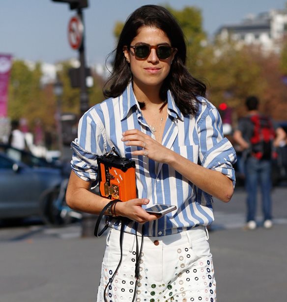 Leandra Medine: &#x3A4;&#x3BF; &#x3BD;&#x3AD;&#x3BF; hashtag &#x3C4;&#x3B7;&#x3C2; &#x3C3;&#x3B5; &#x3C0;&#x3C1;&#x3BF;&#x3BA;&#x3B1;&#x3BB;&#x3B5;&#x3AF; &#x3BD;&#x3B1; &#x3BD;&#x3C4;&#x3C5;&#x3B8;&#x3B5;&#x3AF;&#x3C2; &#x3C3;&#x3C4;&#x3BF; &#x3C3;&#x3C0;&#x3AF;&#x3C4;&#x3B9;