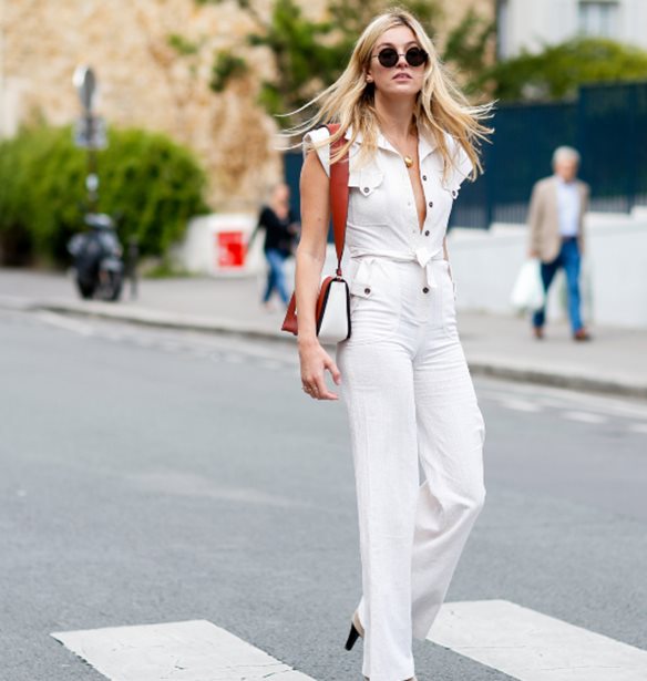 Total White: Ο μοναδικός συνδυασμός που χρειάζεσαι αυτό το καλοκαίρι είναι full του λευκού