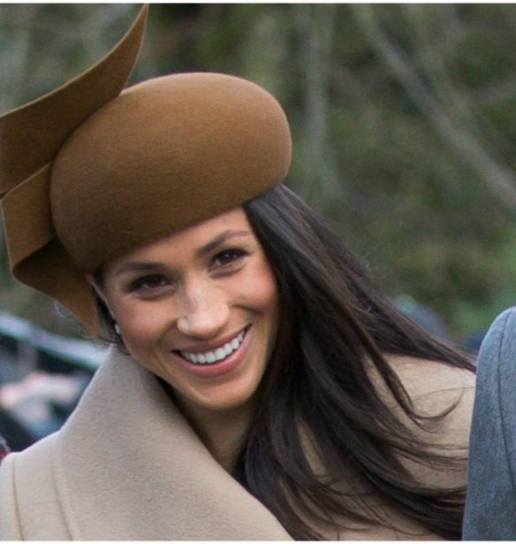 &#x391;&#x3C5;&#x3C4;&#x3AE; &#x3B7; &#x3C6;&#x3C9;&#x3C4;&#x3BF;&#x3B3;&#x3C1;&#x3B1;&#x3C6;&#x3AF;&#x3B1; &#x3C4;&#x3B7;&#x3C2; Meghan Markle &#x3BC;&#x3B5; &#x3C4;&#x3B9;&#x3AC;&#x3C1;&#x3B1; &#x3AD;&#x3C7;&#x3B5;&#x3B9; &#x3B5;&#x3BD;&#x3B8;&#x3BF;&#x3C5;&#x3C3;&#x3B9;&#x3AC;&#x3C3;&#x3B5;&#x3B9; &#x3CC;&#x3BB;&#x3BF;&#x3C5;&#x3C2; &#x3C4;&#x3BF;&#x3C5;&#x3C2; fans &#x3C4;&#x3B7;&#x3C2;