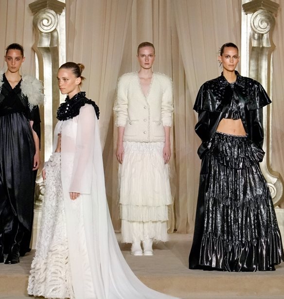 Chanel Haute Couture | &#x397; &#x3B1;&#x3AD;&#x3BD;&#x3B1;&#x3B7; &#x3BA;&#x3BF;&#x3BC;&#x3C8;&#x3CC;&#x3C4;&#x3B7;&#x3C4;&#x3B1; &#x3C4;&#x3B7;&#x3C2; &#x3C5;&#x3C8;&#x3B7;&#x3BB;&#x3AE;&#x3C2; &#x3C1;&#x3B1;&#x3C0;&#x3C4;&#x3B9;&#x3BA;&#x3AE;&#x3C2; &#x3BA;&#x3B1;&#x3B9; &#x3B7; &#x3BF;&#x3BC;&#x3BF;&#x3C1;&#x3C6;&#x3B9;&#x3AC; &#x3C4;&#x3B7;&#x3C2; &#x3C6;&#x3CD;&#x3C3;&#x3B7;&#x3C2;