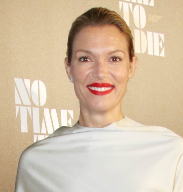 &#x392;&#x3AF;&#x3BA;&#x3C5; &#x39A;&#x3B1;&#x3B3;&#x3B9;&#x3AC; | &#x397; red carpet &#x3B5;&#x3BC;&#x3C6;&#x3AC;&#x3BD;&#x3B9;&#x3C3;&#x3B7; &#x3C4;&#x3B7;&#x3C2; &#x3C3;&#x3C4;&#x3B7;&#x3BD; &#x3C0;&#x3C1;&#x3B5;&#x3BC;&#x3B9;&#x3AD;&#x3C1;&#x3B1; &#x3C4;&#x3B7;&#x3C2; &#x3BD;&#x3AD;&#x3B1;&#x3C2; &#x3C4;&#x3B1;&#x3B9;&#x3BD;&#x3AF;&#x3B1;&#x3C2; James Bond