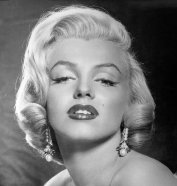 Marilyn Monroe: &#x39F;&#x3B9; &#x3C0;&#x3AF;&#x3BD;&#x3B1;&#x3BA;&#x3B5;&#x3C2; &#x3C0;&#x3BF;&#x3C5; &#x3BA;&#x3AC;&#x3C0;&#x3BF;&#x3C4;&#x3B5; &#x3B6;&#x3C9;&#x3B3;&#x3C1;&#x3AC;&#x3C6;&#x3B9;&#x3C3;&#x3B5;, &#x3B4;&#x3B7;&#x3BC;&#x3BF;&#x3C0;&#x3C1;&#x3B1;&#x3C4;&#x3BF;&#x3CD;&#x3BD;&#x3C4;&#x3B1;&#x3B9;!