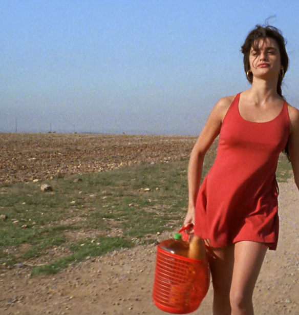 &#x3A3;&#x3B5; &#x3B1;&#x3C5;&#x3C4;&#x3AE; &#x3C4;&#x3B7;&#x3BD; &#x3C4;&#x3B1;&#x3B9;&#x3BD;&#x3AF;&#x3B1; &#x3C4;&#x3BF;&#x3C5; &#x27;92 &#x3B7; Penelope Cruz &#x3C6;&#x3CC;&#x3C1;&#x3B5;&#x3C3;&#x3B5; &#x3BC;&#x3B5;&#x3C1;&#x3B9;&#x3BA;&#x3AC; &#x3B1;&#x3C0;&#x3CC; &#x3C4;&#x3B1; &#x3C0;&#x3B9;&#x3BF; &#x3C9;&#x3C1;&#x3B1;&#x3AF;&#x3B1; &#x3C1;&#x3BF;&#x3CD;&#x3C7;&#x3B1; &#x3C4;&#x3BF;&#x3C5; &#x3BA;&#x3B1;&#x3BB;&#x3BF;&#x3BA;&#x3B1;&#x3B9;&#x3C1;&#x3B9;&#x3BF;&#x3CD;
