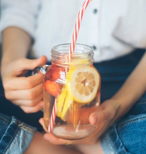 Water fasting | &#x3A4;&#x3B9; &#x3B5;&#x3AF;&#x3BD;&#x3B1;&#x3B9; &#x3BA;&#x3B1;&#x3B9; &#x3C0;&#x3CE;&#x3C2; &#x3BC;&#x3C0;&#x3BF;&#x3C1;&#x3B5;&#x3AF; &#x3BD;&#x3B1; &#x3B2;&#x3BF;&#x3B7;&#x3B8;&#x3AE;&#x3C3;&#x3B5;&#x3B9; &#x3C3;&#x3C4;&#x3B7;&#x3BD; &#x3B1;&#x3C0;&#x3CE;&#x3BB;&#x3B5;&#x3B9;&#x3B1; &#x3BA;&#x3B9;&#x3BB;&#x3CE;&#x3BD;