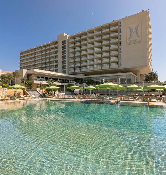 &#x395;&#x3BC;&#x3C0;&#x3B5;&#x3B9;&#x3C1;&#x3AF;&#x3B1; &#x3BA;&#x3B1;&#x3BB;&#x3BF;&#x3BA;&#x3B1;&#x3B9;&#x3C1;&#x3B9;&#x3BD;&#x3AE;&#x3C2; &#x3C0;&#x3BF;&#x3BB;&#x3C5;&#x3C4;&#x3AD;&#x3BB;&#x3B5;&#x3B9;&#x3B1;&#x3C2; &#x3C3;&#x3C4;&#x3BF; Divani Apollon Palace &amp; Thalasso