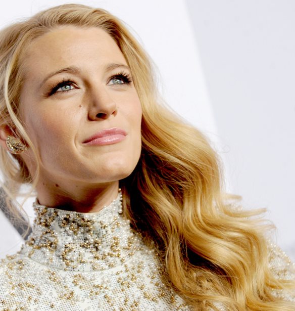 Blake Lively: &#x388;&#x3C4;&#x3C3;&#x3B9; &#x3BA;&#x3B1;&#x3BB;&#x3BB;&#x3B9;&#x3B5;&#x3C1;&#x3B3;&#x3B5;&#x3AF; &#x3C4;&#x3BF; female empowerment &#x3C3;&#x3C4;&#x3B9;&#x3C2; &#x3BA;&#x3CC;&#x3C1;&#x3B5;&#x3C2; &#x3C4;&#x3B7;&#x3C2;