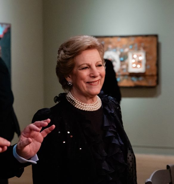 Άννα Μαρία | Πού έχει ξαναφορέσει το iconic κόσμημα με τα μαργαριτάρια που επέλεξε σε privé dinner