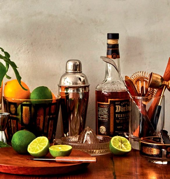 &#x3A0;&#x3CE;&#x3C2; &#x3C3;&#x3C5;&#x3BD;&#x3B4;&#x3C5;&#x3AC;&#x3B6;&#x3B5;&#x3C4;&#x3B1;&#x3B9; &#x3C4;&#x3BF; &#x3B1;&#x3B3;&#x3B1;&#x3C0;&#x3B7;&#x3BC;&#x3AD;&#x3BD;&#x3BF; &#x3C3;&#x3BF;&#x3C5; cocktail &#x3BC;&#x3B5; &#x3C4;&#x3B7;&#x3BD; &#x3BA;&#x3B1;&#x3C4;&#x3AC;&#x3BB;&#x3BB;&#x3B7;&#x3BB;&#x3B7; &#x3BC;&#x3BF;&#x3C5;&#x3C3;&#x3B9;&#x3BA;&#x3AE;