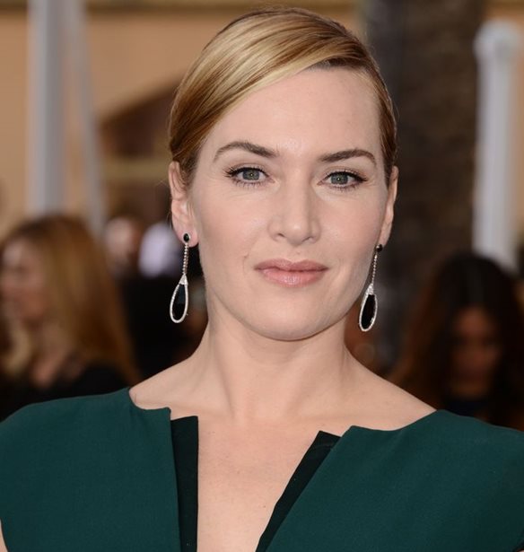 H Kate Winslet &#x3BC;&#x3CC;&#x3BB;&#x3B9;&#x3C2; &#x3AD;&#x3C3;&#x3C4;&#x3B5;&#x3B9;&#x3BB;&#x3B5; &#x3AD;&#x3BD;&#x3B1; &#x3B5;&#x3BB;&#x3C0;&#x3B9;&#x3B4;&#x3BF;&#x3C6;&#x3CC;&#x3C1;&#x3BF; &#x3BC;&#x3AE;&#x3BD;&#x3C5;&#x3BC;&#x3B1; &#x3C3;&#x3C4;&#x3B7; &#x3BD;&#x3AD;&#x3B1; &#x3B3;&#x3B5;&#x3BD;&#x3B9;&#x3AC;