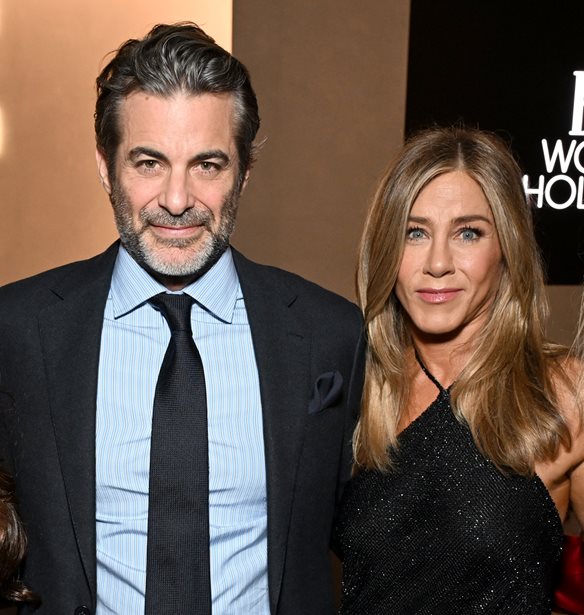 Jennifer Aniston | &#x3A0;&#x3C1;&#x3CE;&#x3C4;&#x3B7; &#x3B4;&#x3B7;&#x3BC;&#x3CC;&#x3C3;&#x3B9;&#x3B1; &#x3B5;&#x3BC;&#x3C6;&#x3AC;&#x3BD;&#x3B9;&#x3C3;&#x3B7; &#x3BC;&#x3B5; &#x3C4;&#x3BF;&#x3BD; Jim Curtis &#x3C3;&#x3C4;&#x3BF; Elle Women in Hollywood