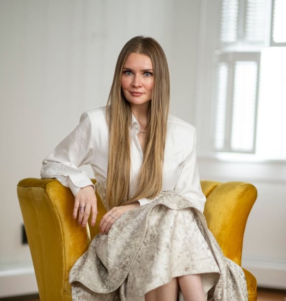 &#x39C;&#x3B5;&#x3AF;&#x3BF;&#x3BD; 22 &#x3BA;&#x3B9;&#x3BB;&#x3AC;, &#x3BE;&#x3B1;&#x3BD;&#x3B8;&#x3B9;&#x3AC; &#x3BA;&#x3B1;&#x3B9; &#x3B5;&#x3C1;&#x3C9;&#x3C4;&#x3B5;&#x3C5;&#x3BC;&#x3AD;&#x3BD;&#x3B7; &#x3B7; Anna Delvey | &#x3A3;&#x3C4;&#x3B1; 34 &#x3C4;&#x3B7;&#x3C2;, &#x3B7; &#x3B4;&#x3B9;&#x3AC;&#x3C3;&#x3B7;&#x3BC;&#x3B7; &#x3B1;&#x3C0;&#x3B1;&#x3C4;&#x3B5;&#x3CE;&#x3BD;&#x3B9;&#x3C3;&#x3C3;&#x3B1;, &#x3B5;&#x3AF;&#x3BD;&#x3B1;&#x3B9; &#x3B1;&#x3B3;&#x3BD;&#x3CE;&#x3C1;&#x3B9;&#x3C3;&#x3C4;&#x3B7;