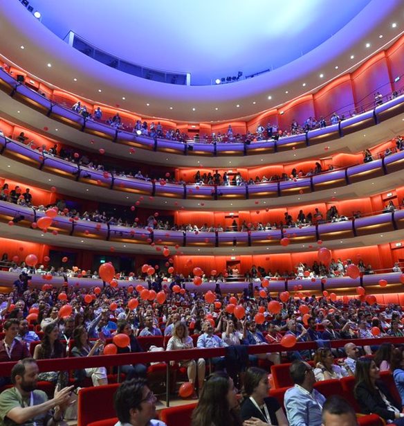 &#x39A;&#x3B1;&#x3B9;&#x3BD;&#x3BF;&#x3C4;&#x3BF;&#x3BC;&#x3AF;&#x3B1;, &#x3AD;&#x3BC;&#x3C0;&#x3BD;&#x3B5;&#x3C5;&#x3C3;&#x3B7;, &#x3C0;&#x3C1;&#x3BF;&#x3C3;&#x3B2;&#x3B1;&#x3C3;&#x3B9;&#x3BC;&#x3CC;&#x3C4;&#x3B7;&#x3C4;&#x3B1;: &#x3A4;&#x3BF; TEDxAthens 2017 &#x3BE;&#x3B5;&#x3C0;&#x3AD;&#x3C1;&#x3B1;&#x3C3;&#x3B5; &#x3C4;&#x3B1; &quot;&#x3CC;&#x3C1;&#x3B9;&#x3AC;&quot; &#x3C4;&#x3BF;&#x3C5;